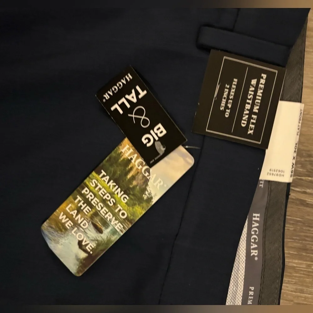 Men's Haggar Comfort Dress Pants  Navy Sz 56x30
